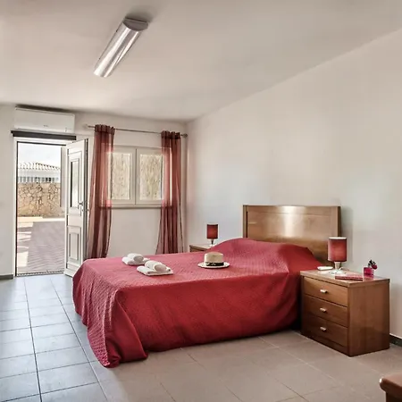 Holiday home Oliveiras Amazing Location Walk To Marina Restaurants *