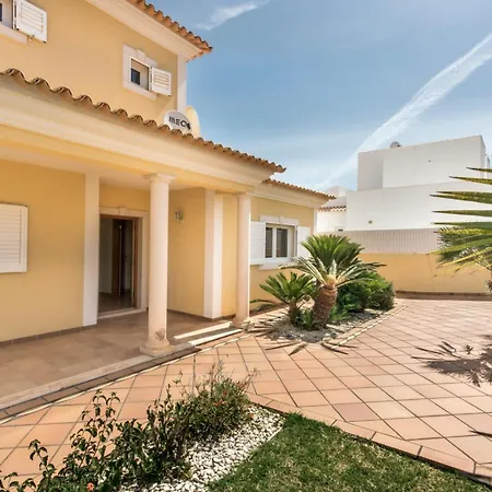 Holiday home Oliveiras Amazing Location Walk To Marina Restaurants *
