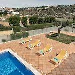 Oliveiras Amazing Location Walk To Marina Restaurants Вилла