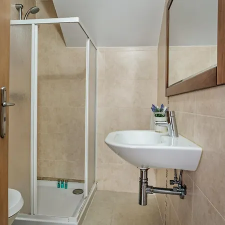 Oliveiras Amazing Location Walk To Marina Restaurants