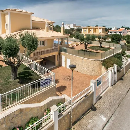 Oliveiras Amazing Location Walk To Marina Restaurants Villa
